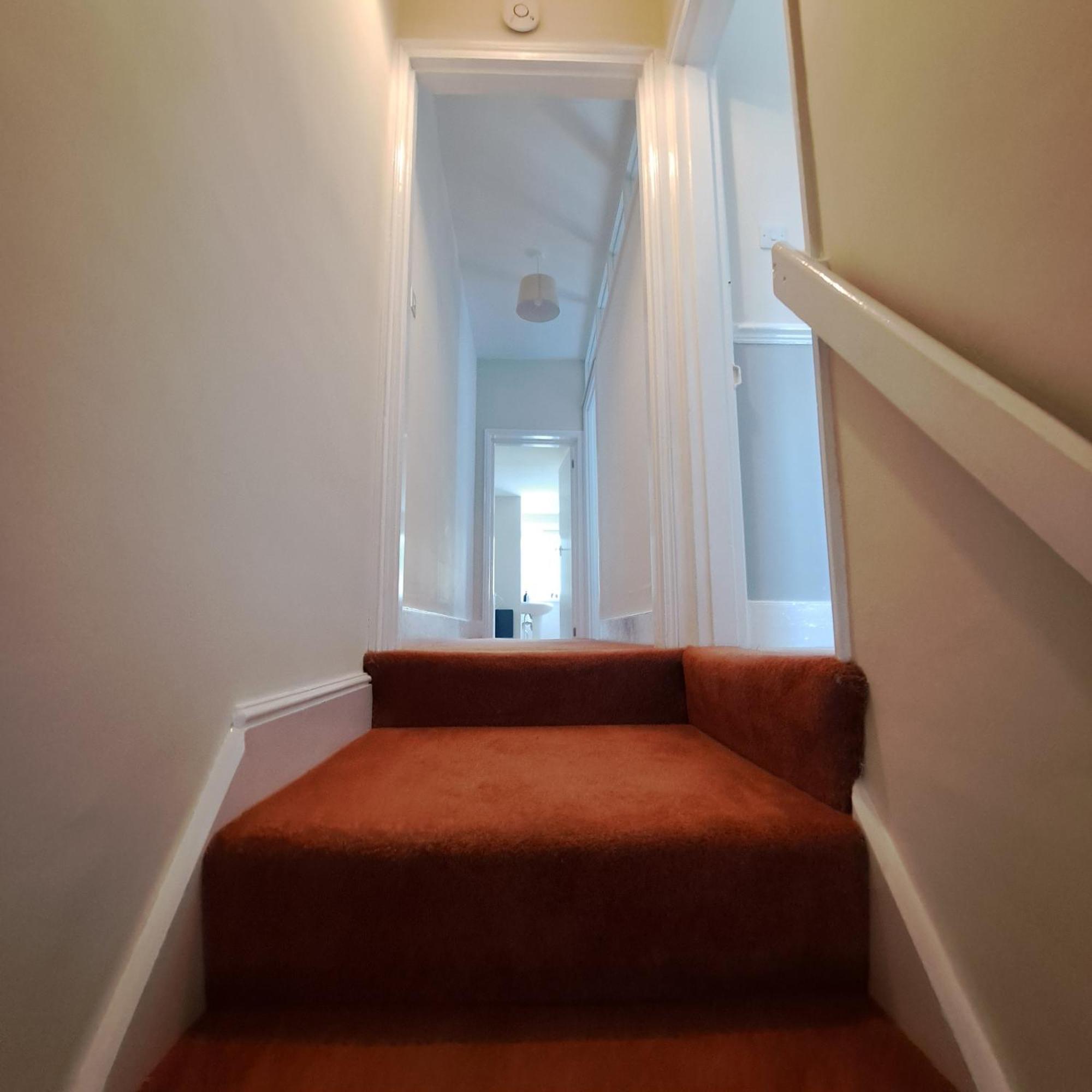 Generous 3 Bed In The Heart Of The Village Huntingdon Exteriör bild