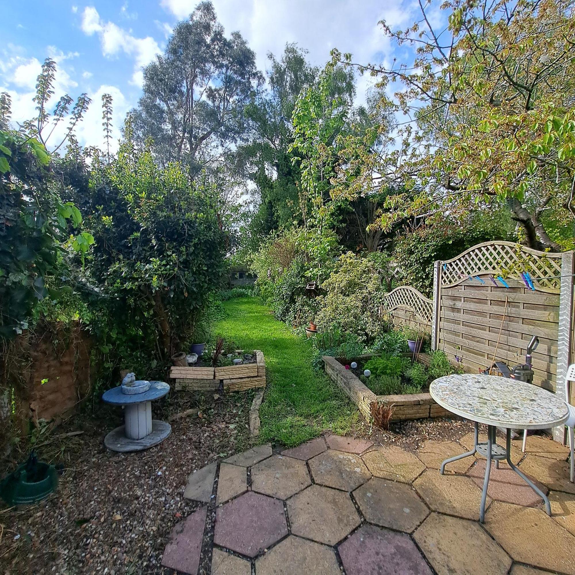 Generous 3 Bed In The Heart Of The Village Huntingdon Exteriör bild